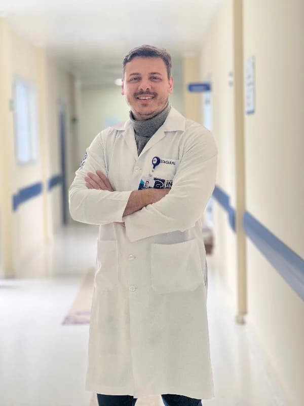 Carlos Eduardo Giácomo Junior